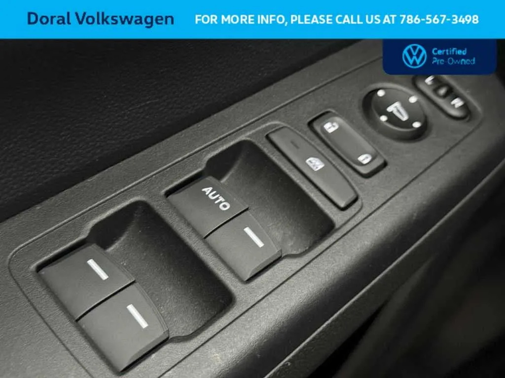 2025 Honda CR-V LX photo 17