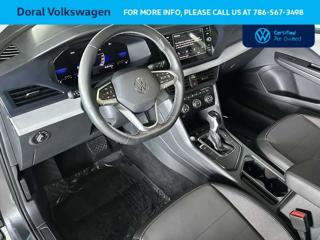 2023 Volkswagen Taos SE photo 13