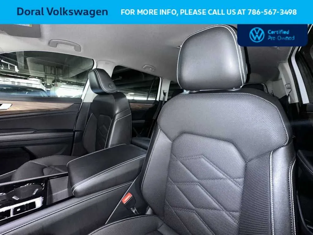 2024 Volkswagen Atlas 2.0T SE w/Technology photo 14