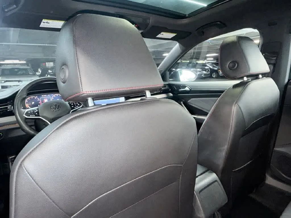2025 Volkswagen Jetta GLI Autobahn photo 23
