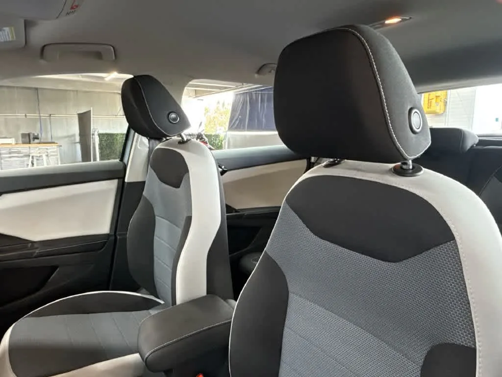 2026 Volkswagen Taos S photo 14