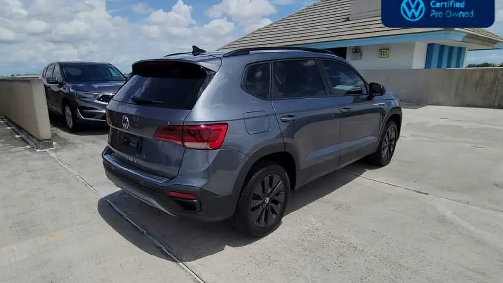 2024 Volkswagen Taos S photo 8