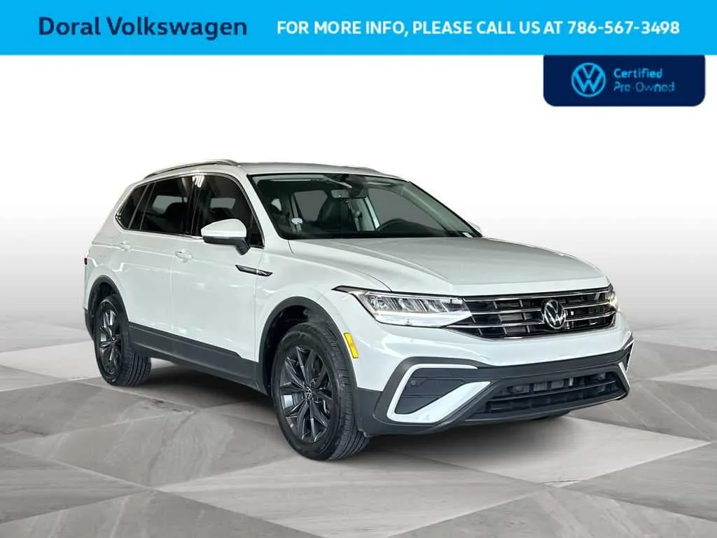 2023 Volkswagen Tiguan SE photo 2