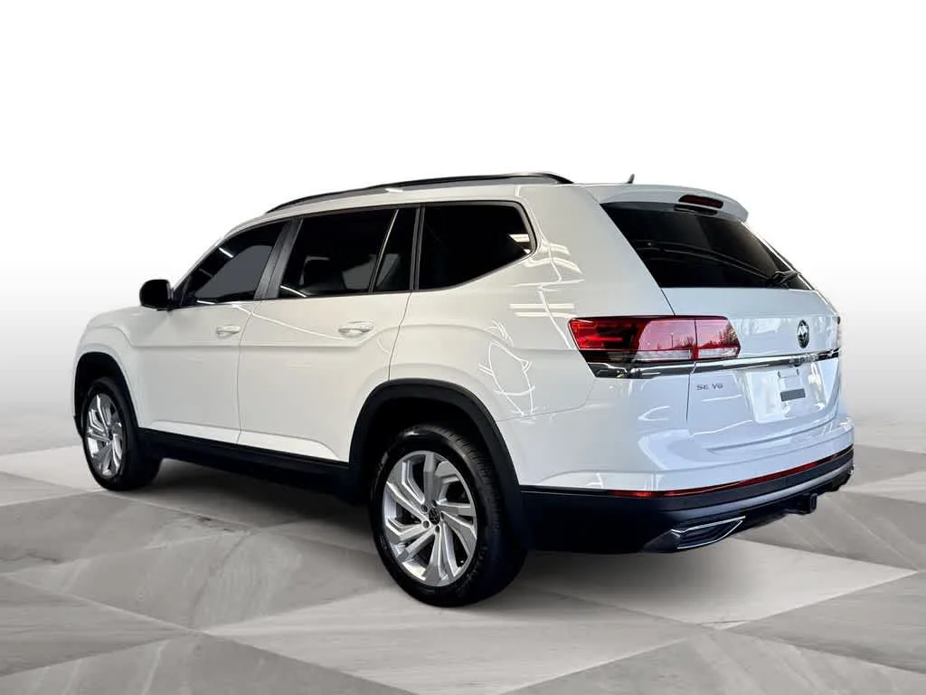 2022 Volkswagen Atlas 3.6L V6 SE w/Technology photo 5