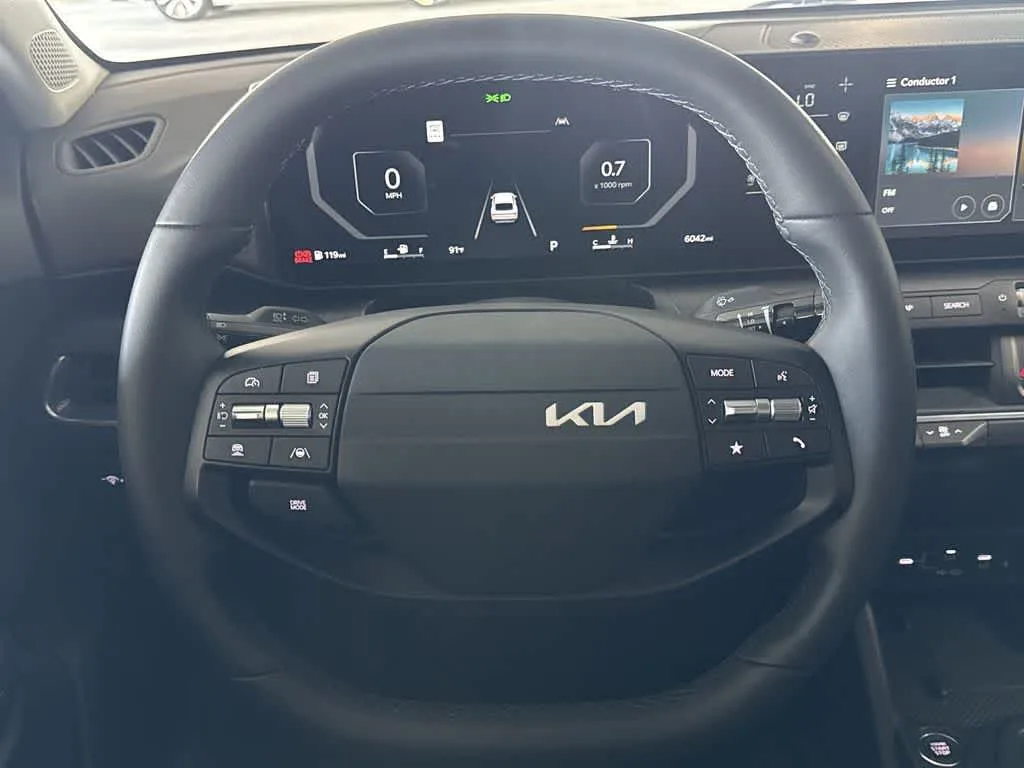 2025 Kia K4 EX photo 15