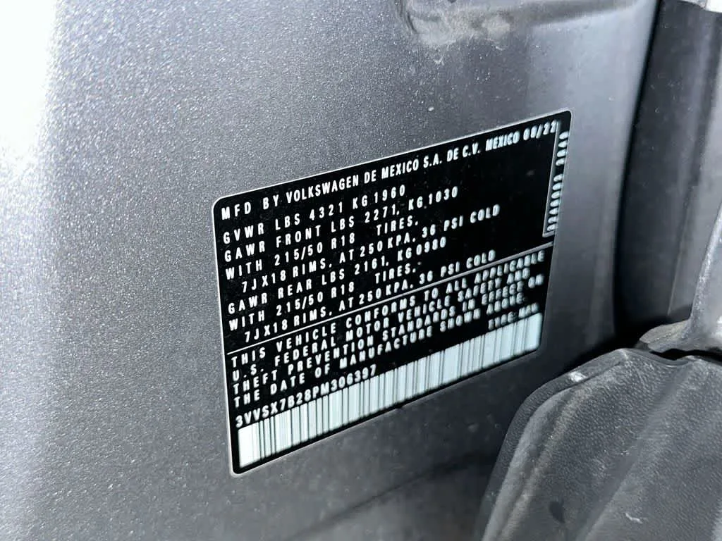2023 Volkswagen Taos SE photo 29
