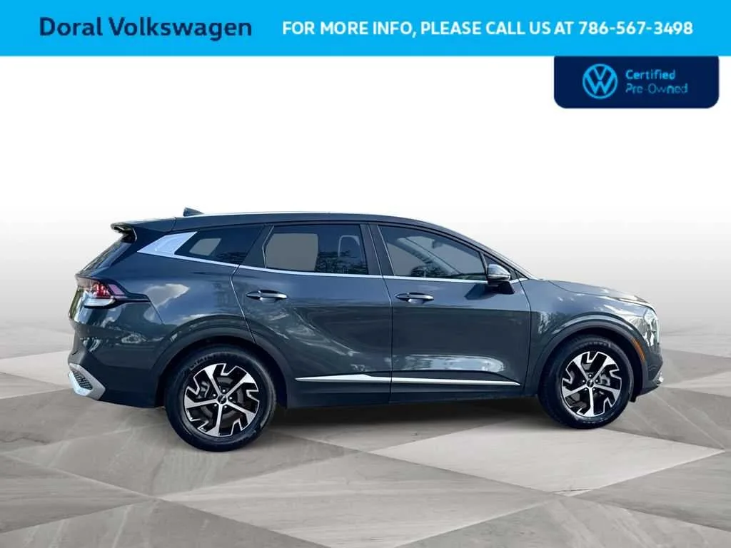 2023 Kia Sportage EX photo 9