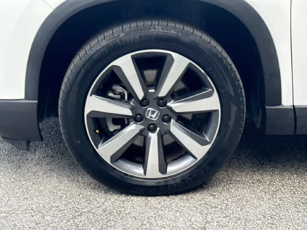 2024 Honda Pilot Touring photo 11