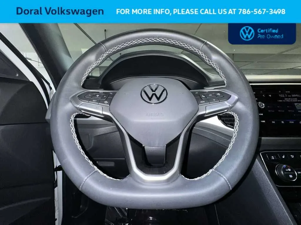 2023 Volkswagen Atlas Cross Sport 2.0T SE w/Technology photo 15