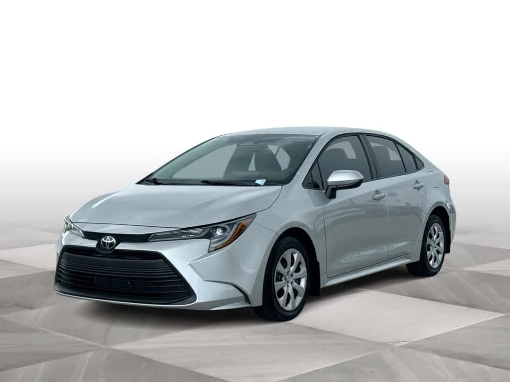 2026 Toyota Corolla LE photo 4
