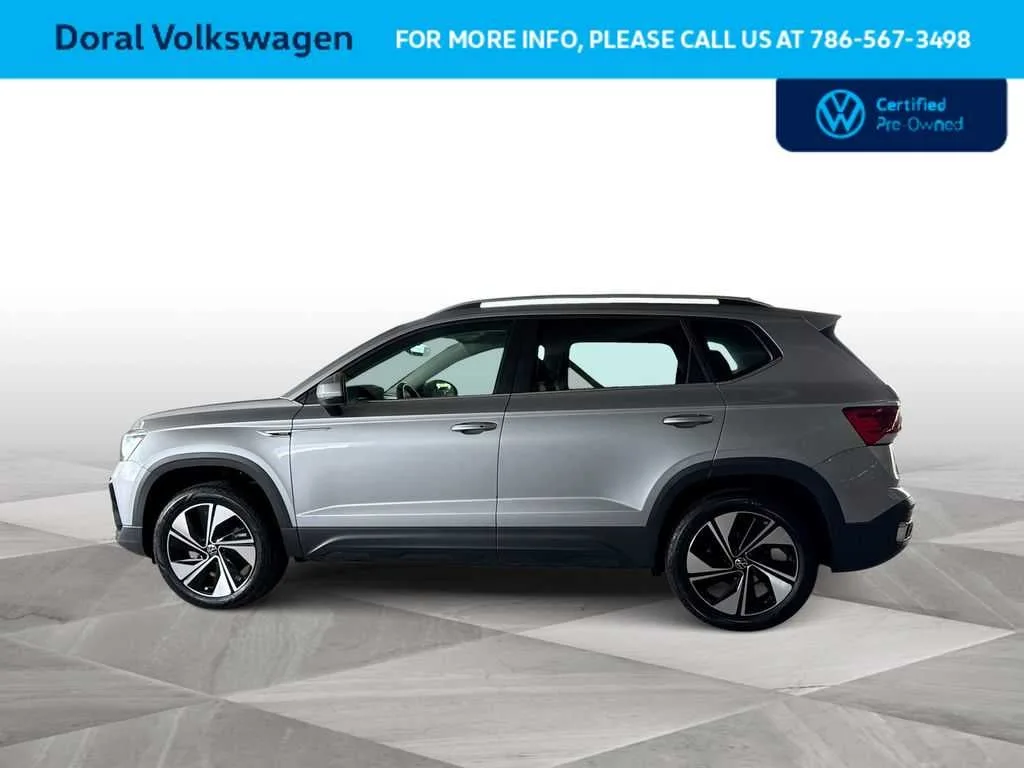 2024 Volkswagen Taos SE photo 5