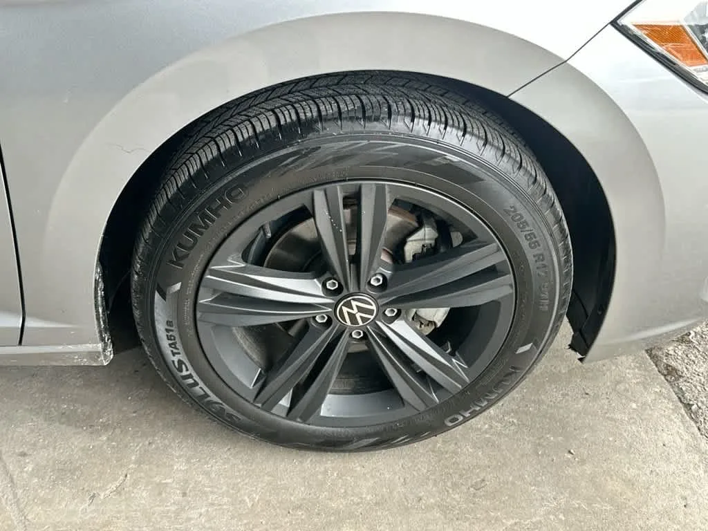 2022 Volkswagen Jetta SE photo 11