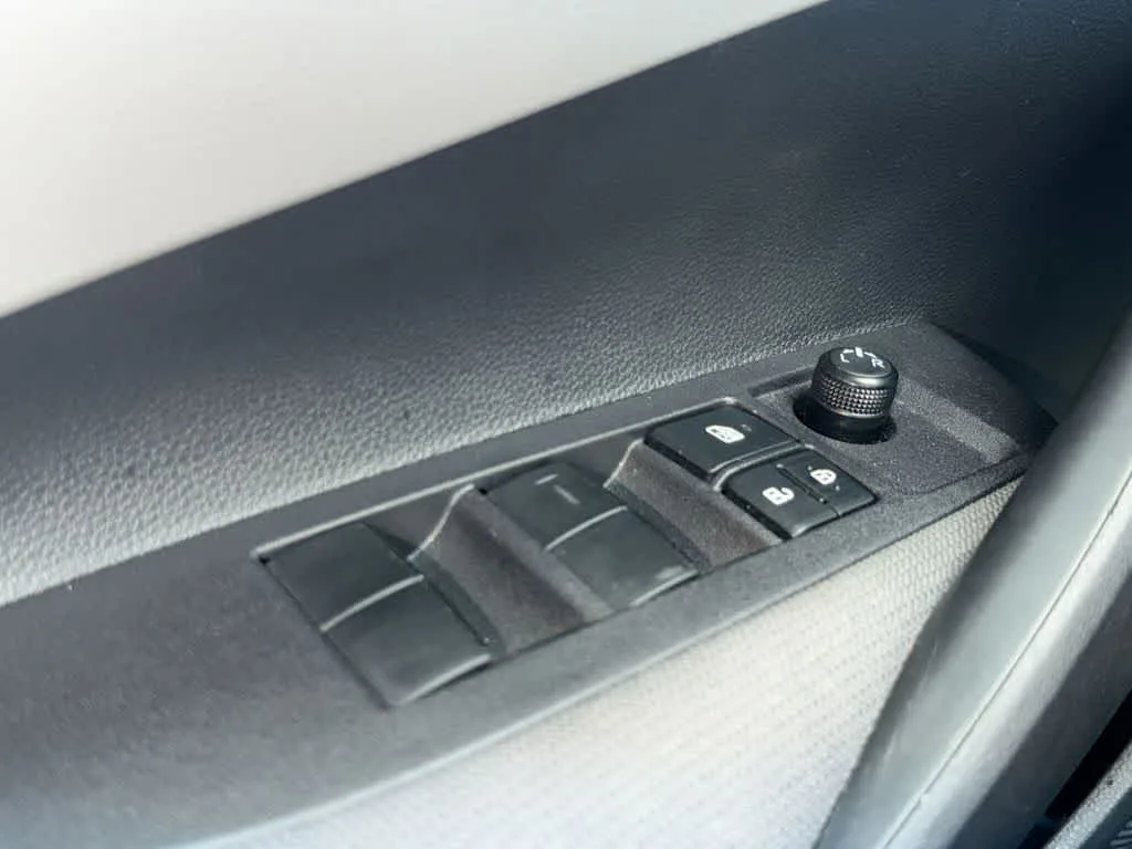 2026 Toyota Corolla LE photo 21