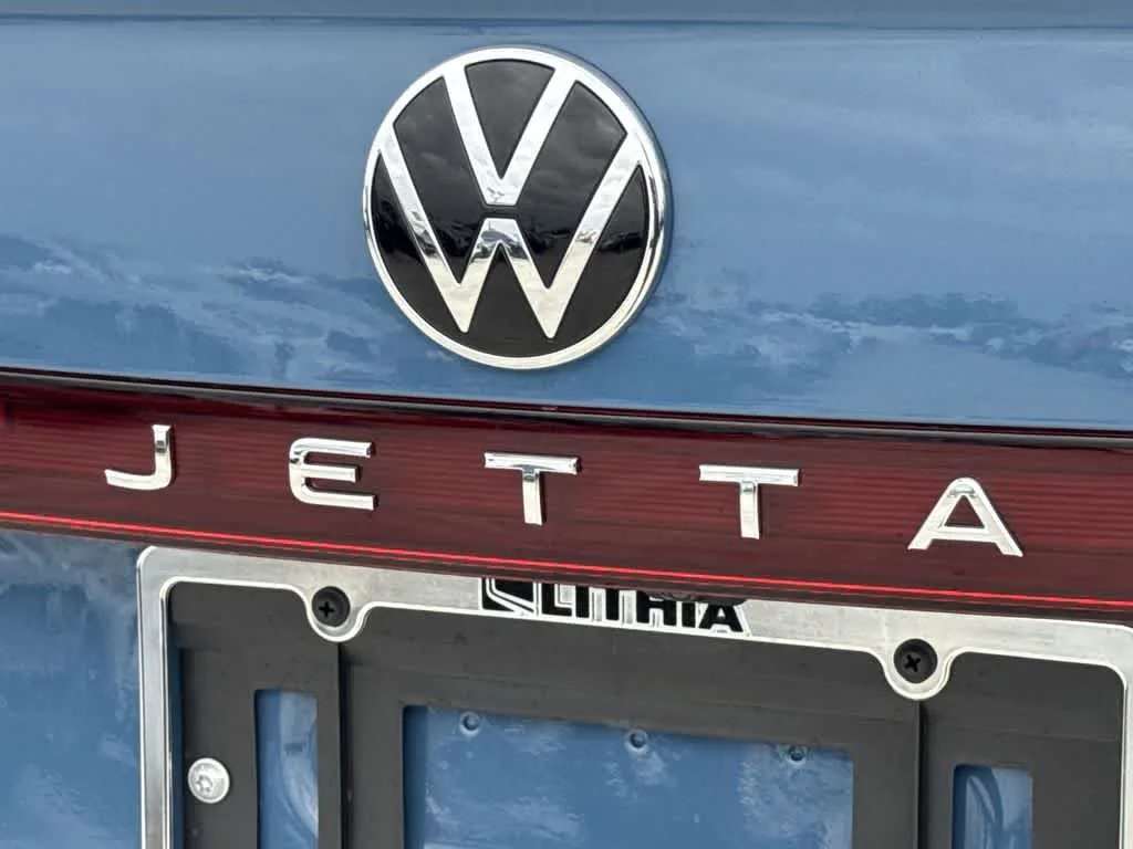 2025 Volkswagen Jetta S photo 14