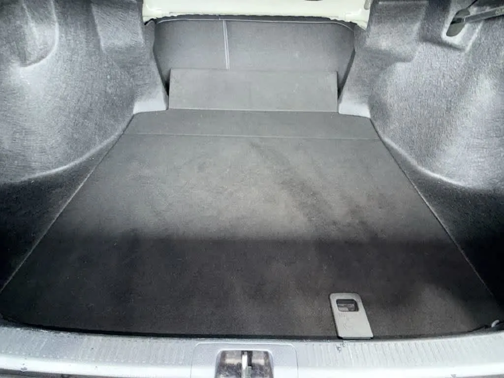 2024 Toyota Camry SE photo 25