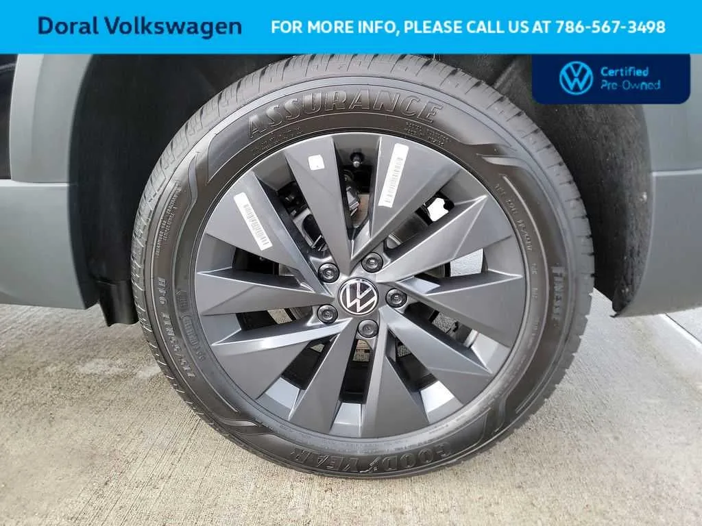 2023 Volkswagen Taos S photo 17
