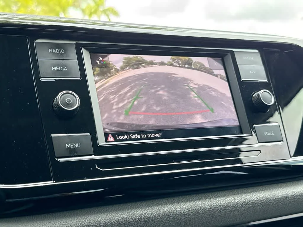 2024 Volkswagen Taos S photo 18