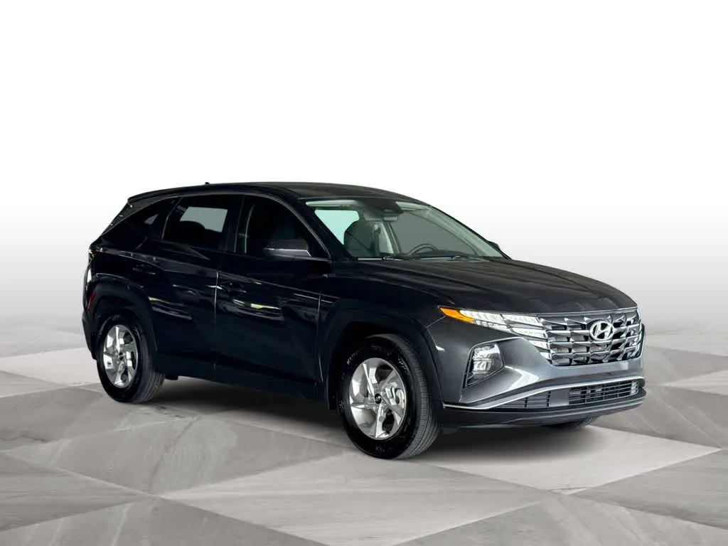 2024 Hyundai Tucson SE photo 2