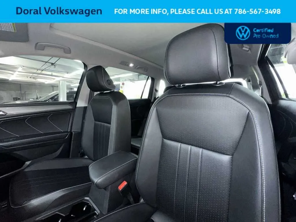2023 Volkswagen Tiguan SE photo 14