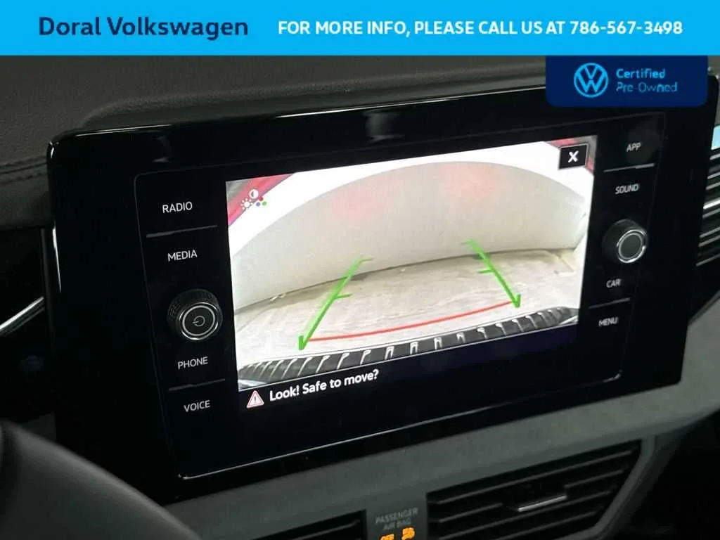 2025 Volkswagen Jetta SE photo 19