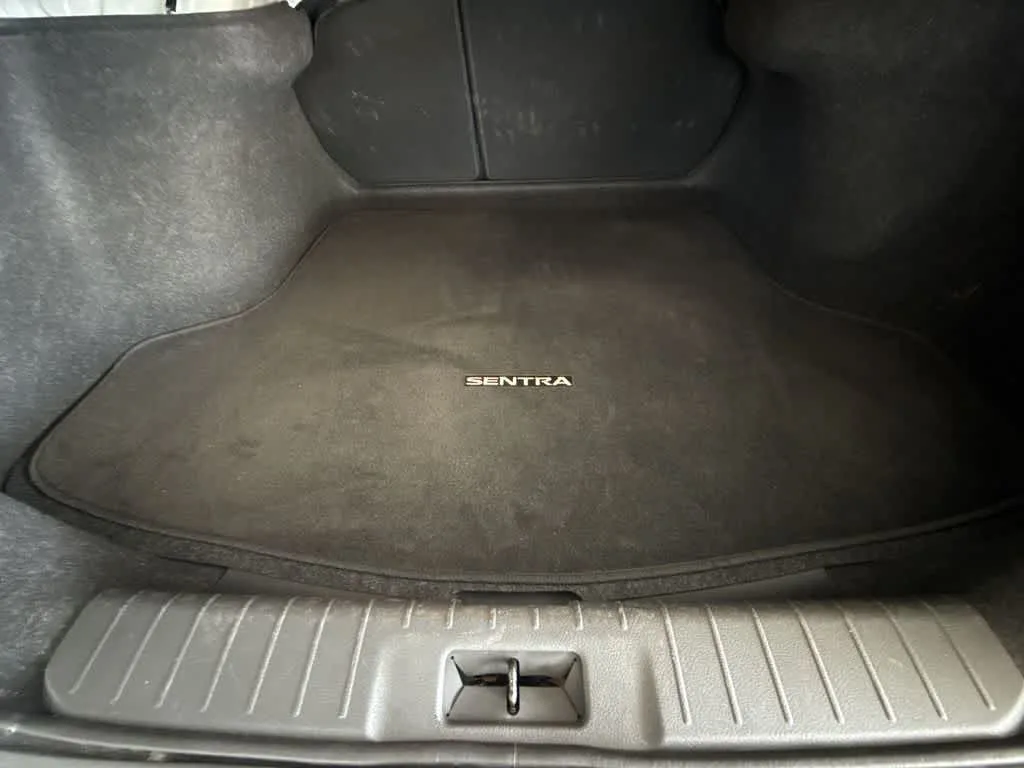 2025 Nissan Sentra S photo 25