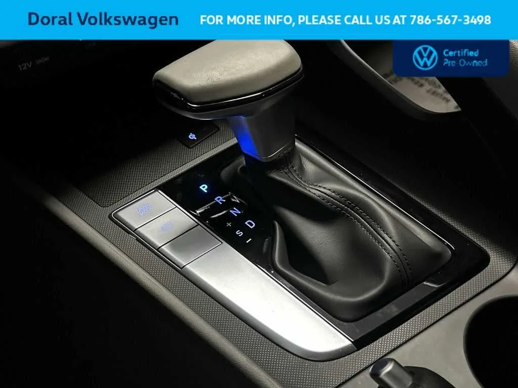 2025 Hyundai Elantra SEL Sport photo 21