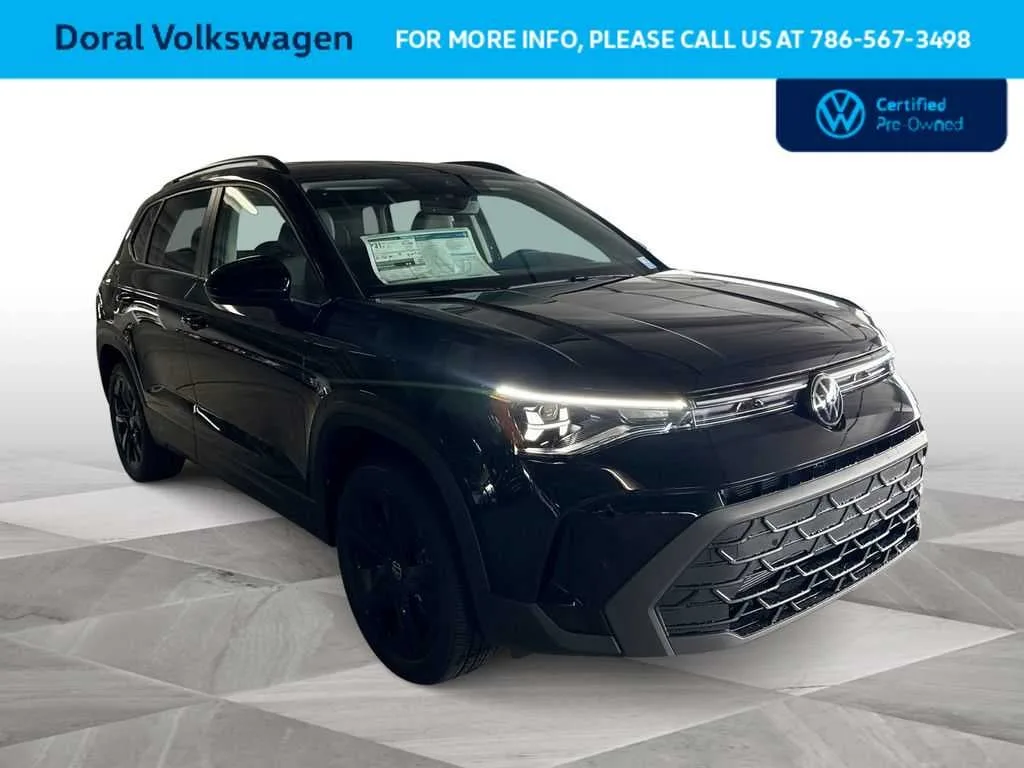2025 Volkswagen Taos SE Black photo 2