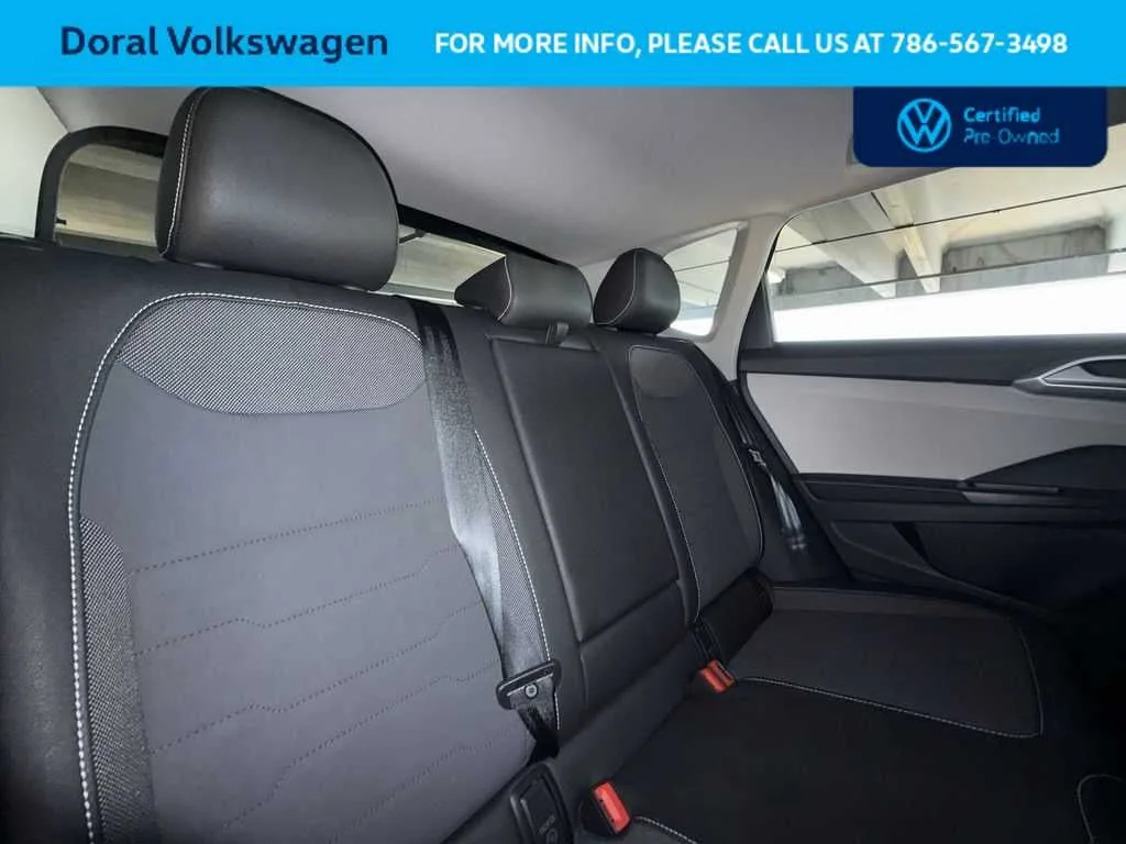 2025 Volkswagen Taos SE photo 26