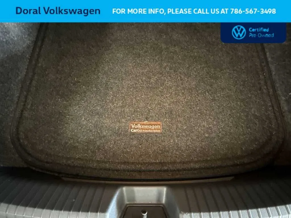 2025 Volkswagen Jetta SE photo 25
