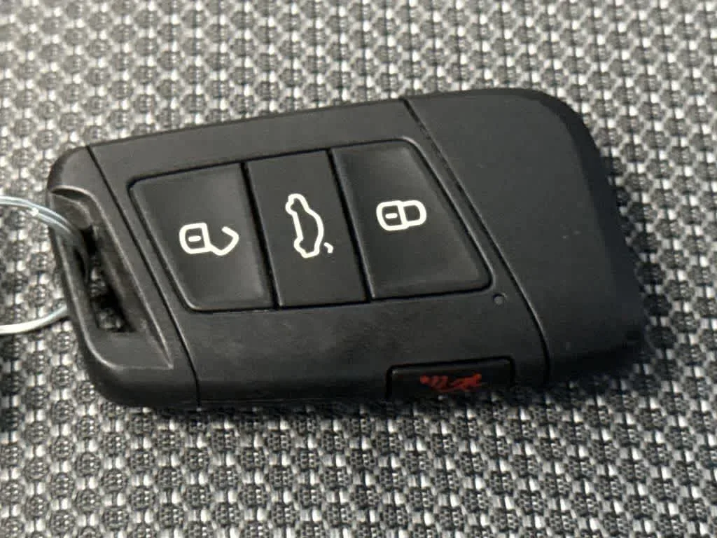 2024 Volkswagen Taos S photo 28