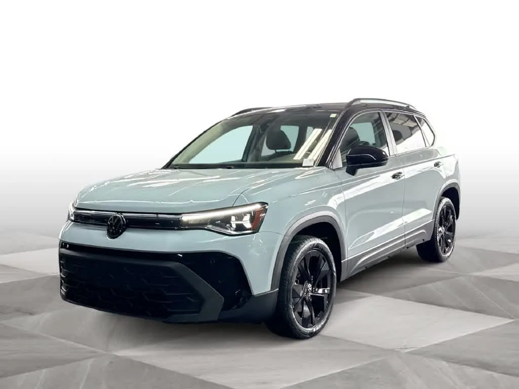 2026 Volkswagen Taos SE Black photo 4