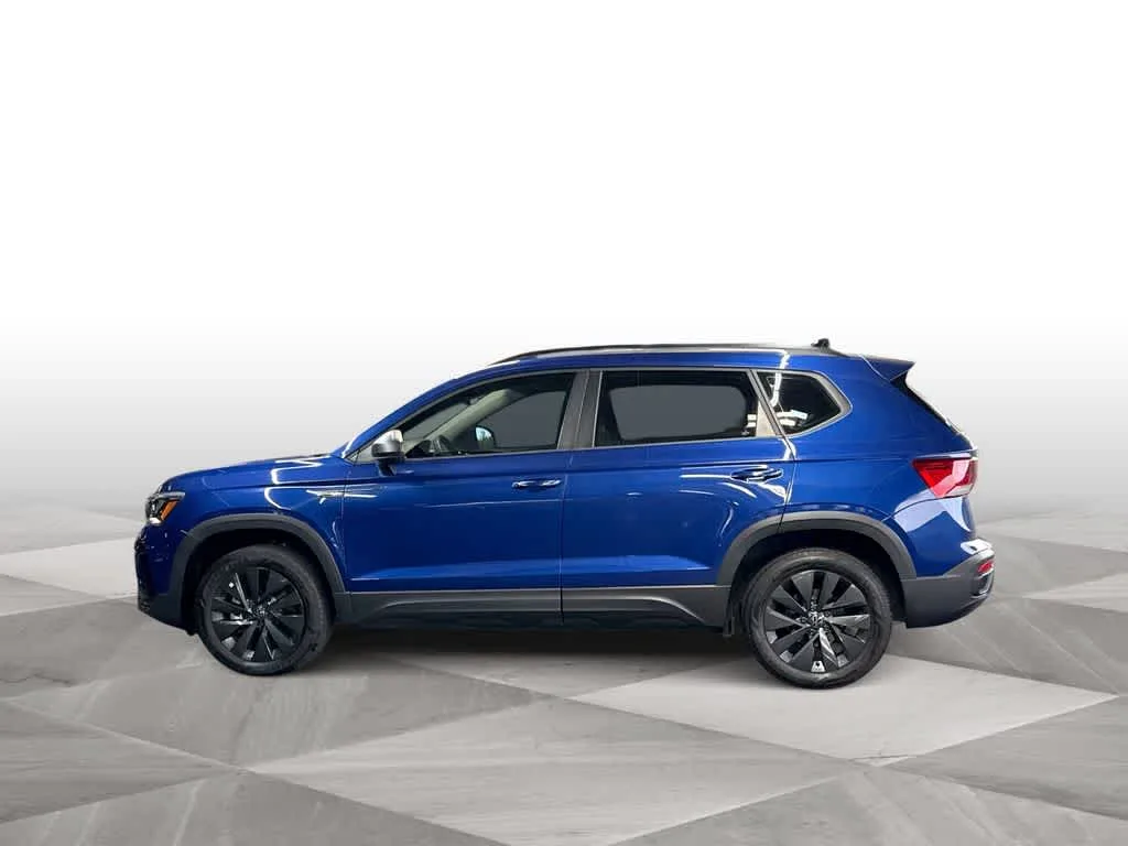 2024 Volkswagen Taos S photo 5