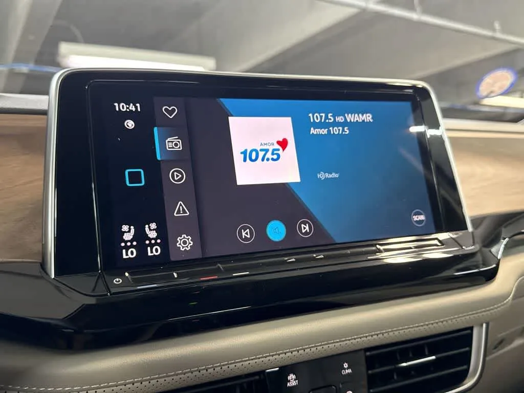 2024 Volkswagen Atlas 2.0T SE w/Technology photo 17
