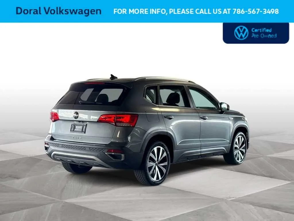 2022 Volkswagen Taos SE photo 8