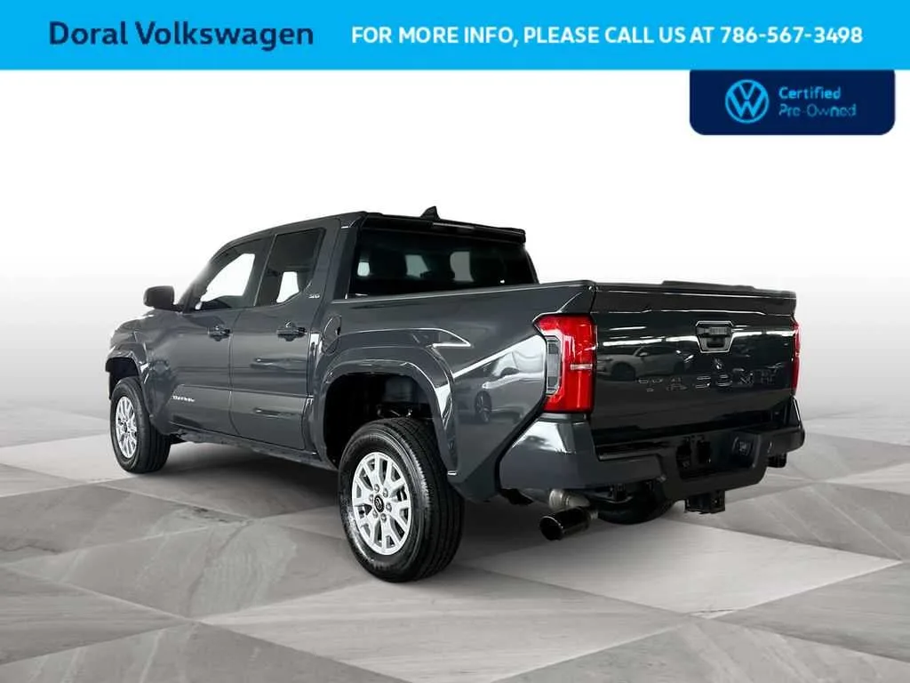 2025 Toyota Tacoma SR5 photo 6