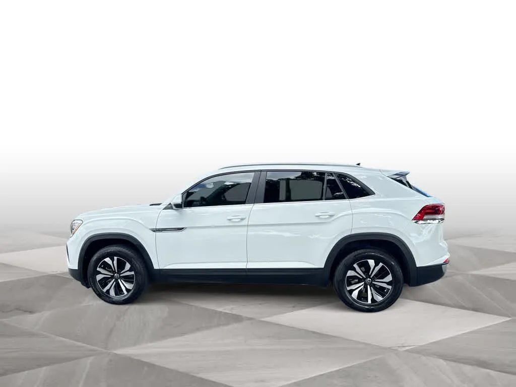 2025 Volkswagen Atlas Cross Sport 2.0T SE photo 5