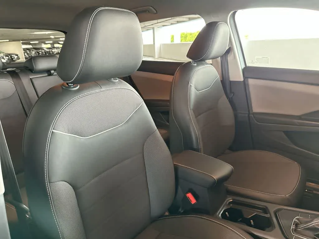 2023 Volkswagen Taos SE photo 27