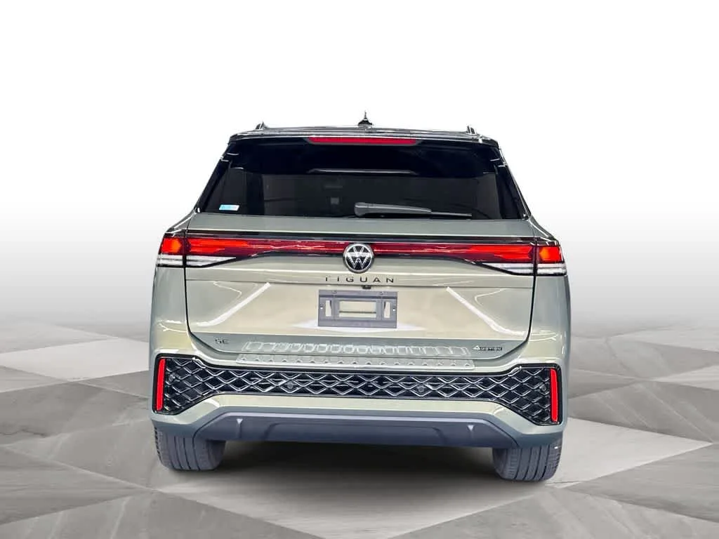 2026 Volkswagen Tiguan SE R-Line Black photo 7