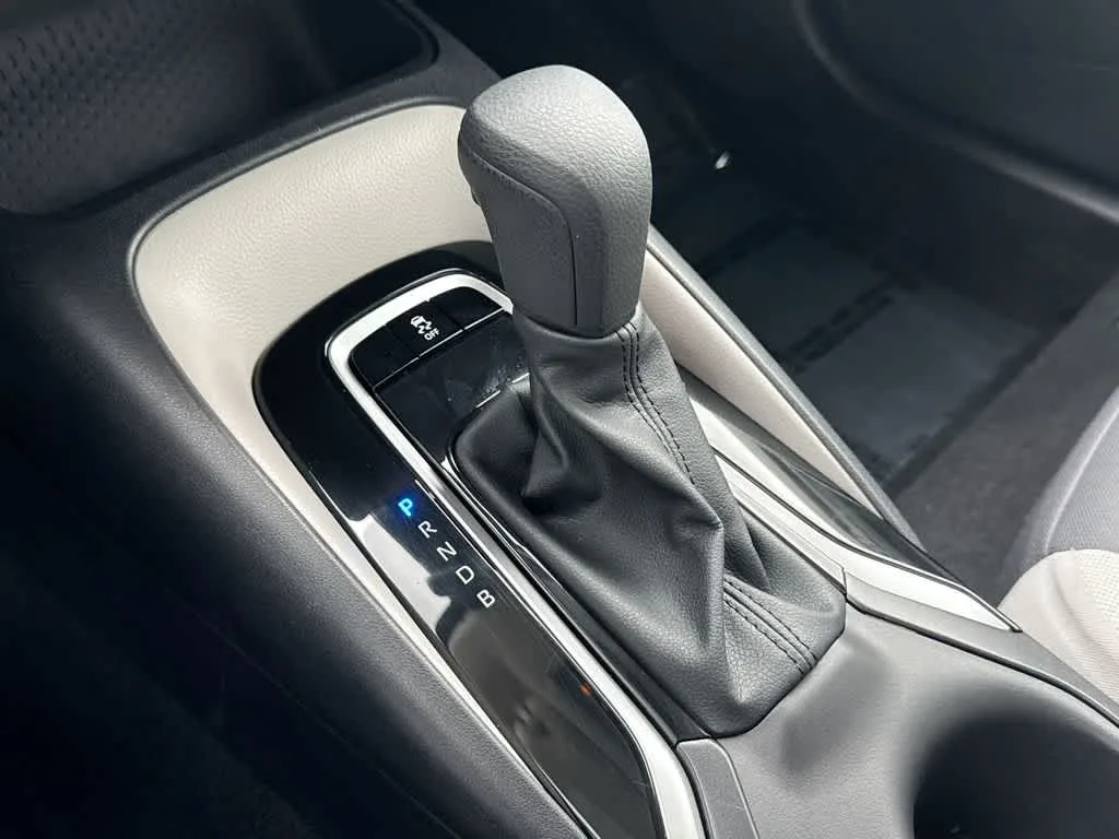 2026 Toyota Corolla LE photo 20