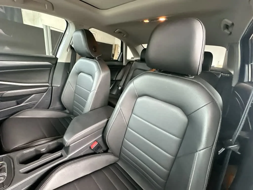 2022 Volkswagen Jetta SE photo 14