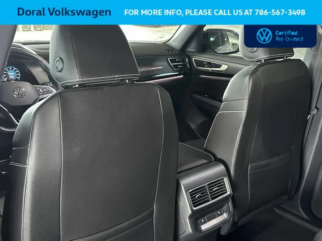 2025 Volkswagen Atlas Cross Sport 2.0T SEL R-Line Black photo 23