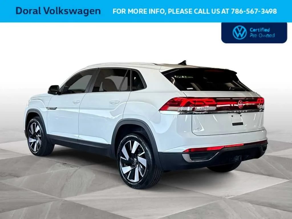 2025 Volkswagen Atlas Cross Sport 2.0T SE w/Technology photo 6