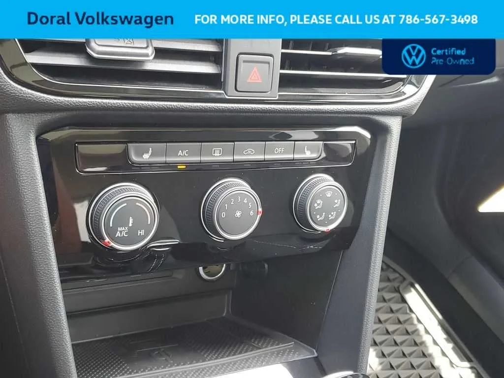 2023 Volkswagen Taos SE photo 25