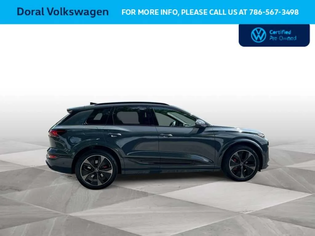 2025 Audi SQ6 e-tron Prestige photo 9