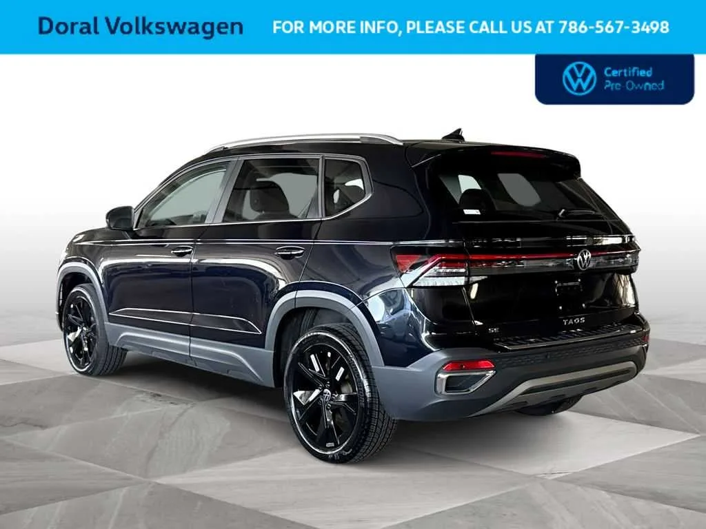 2025 Volkswagen Taos SE photo 6