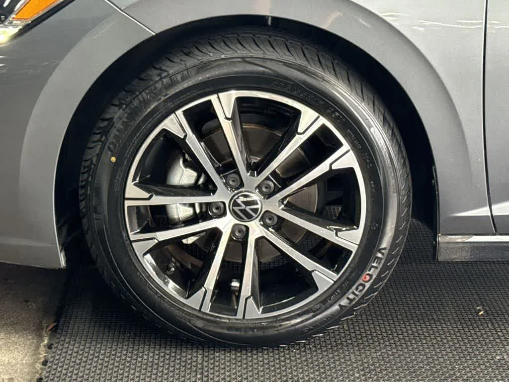 2022 Volkswagen Jetta Sport photo 11