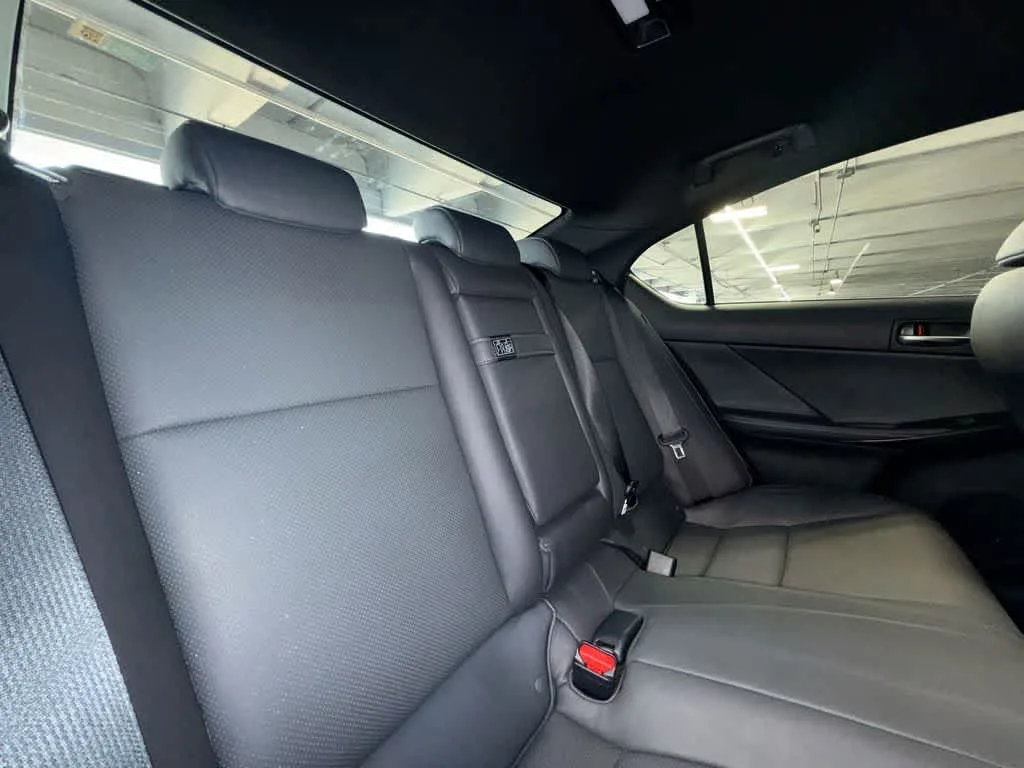 2025 Lexus IS 350 F SPORT Design photo 26