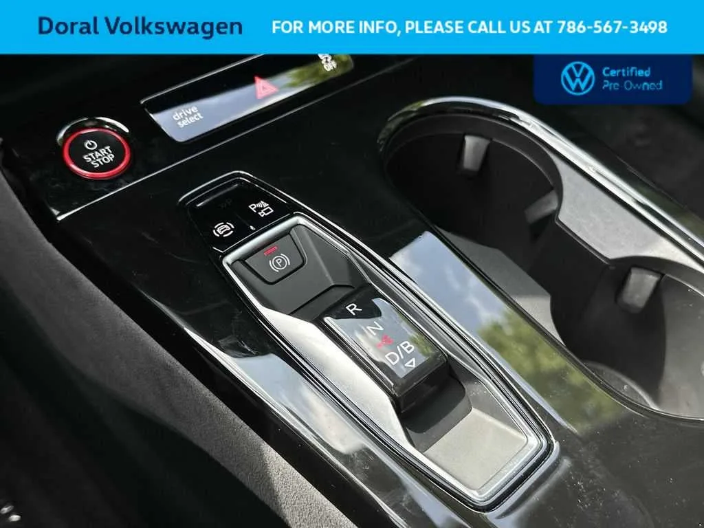 2025 Audi SQ6 e-tron Prestige photo 21