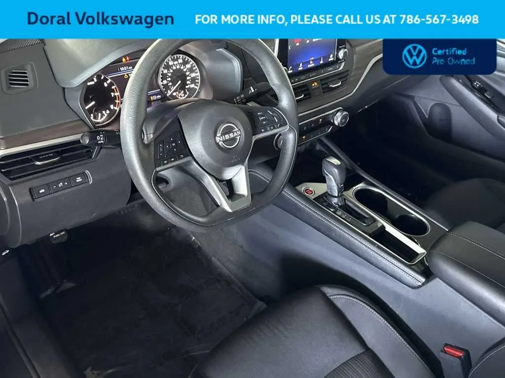2023 Nissan Altima 2.5 SV photo 13