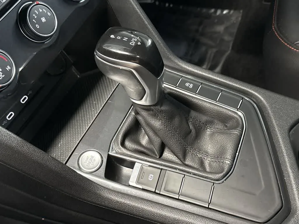 2024 Volkswagen Tiguan Wolfsburg Edition photo 20